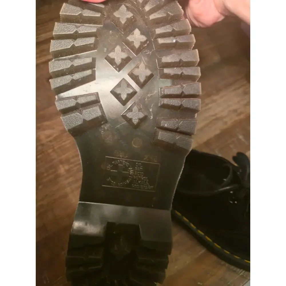 Dr. Martens selling gorgeous